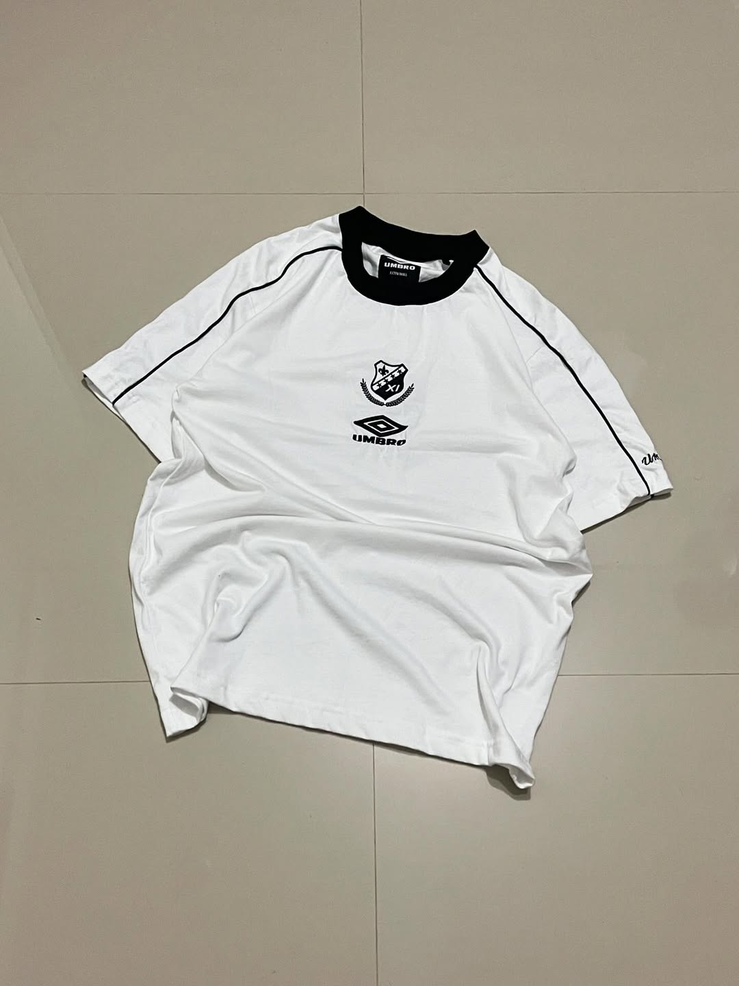 JunkFits White five sleeve tshirt
