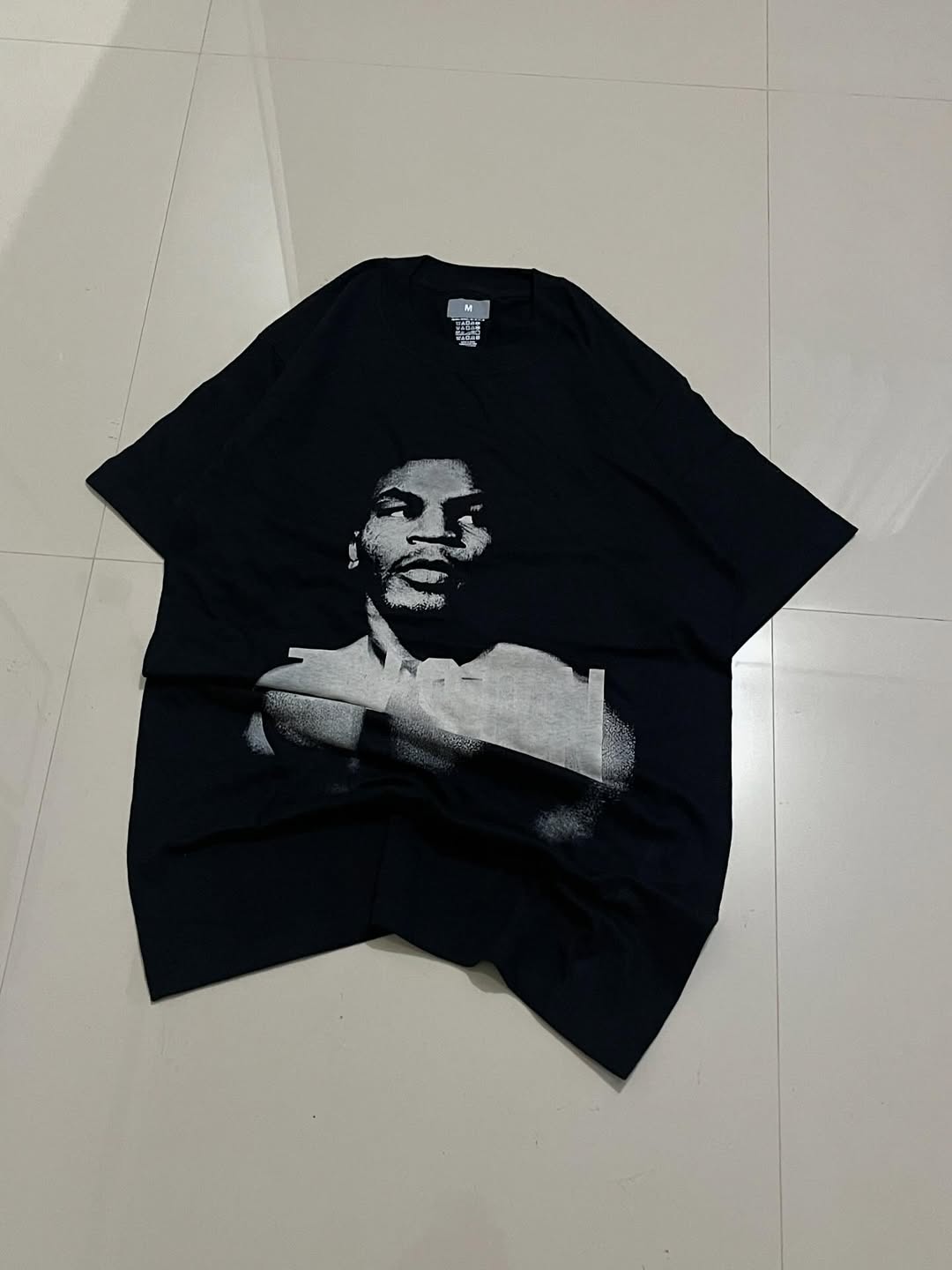 JUNKFITS black T-shirt with high-contrast white portrait print

