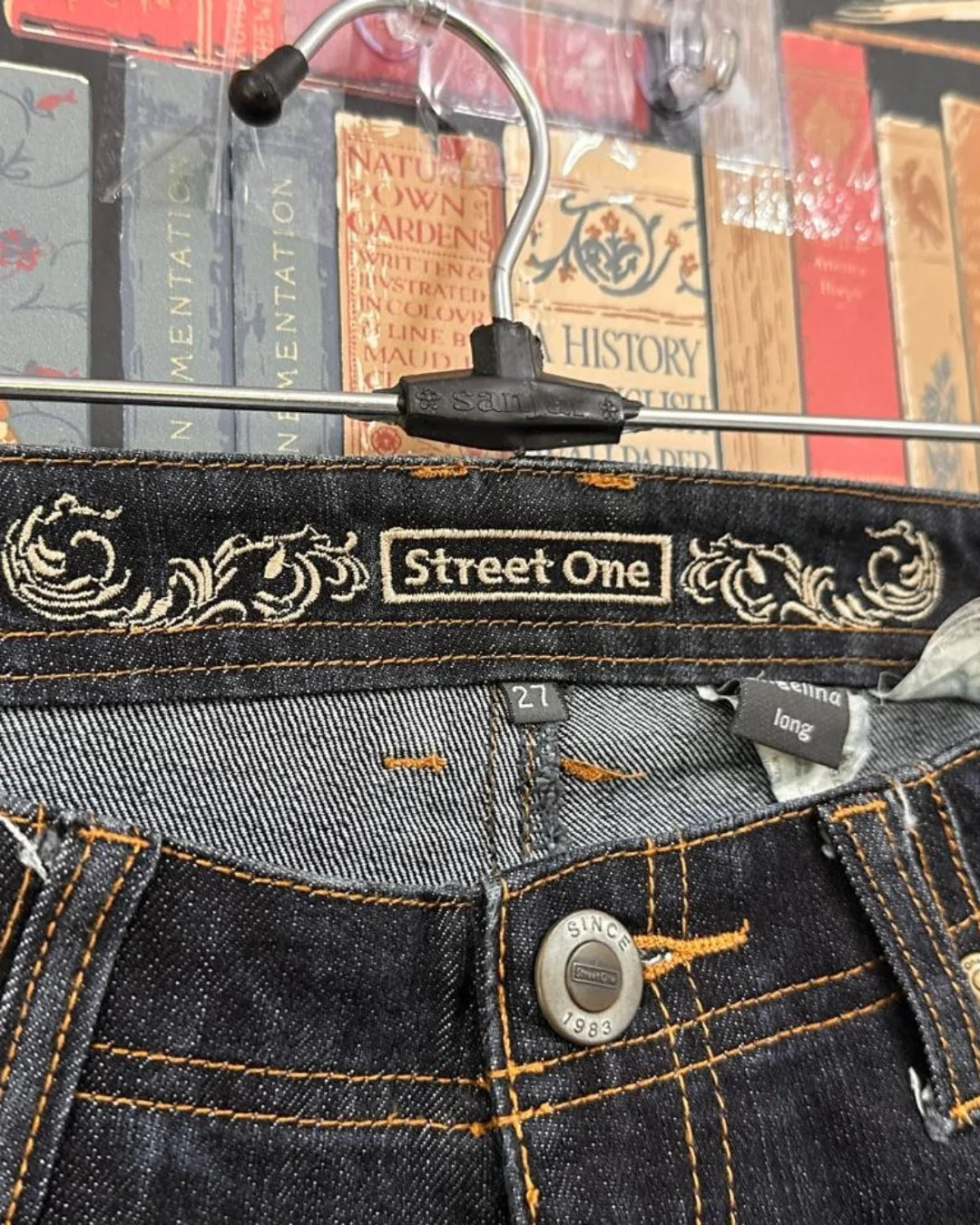  Close-up detail of Junk Fits BootCut Jeans fabric and stitching

